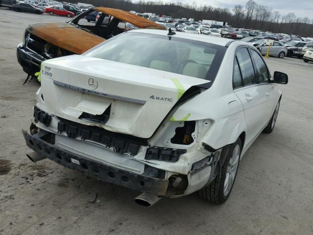 WDDGF81X38F095126 - 2008 MERCEDES-BENZ C 300 4MAT WHITE photo 4