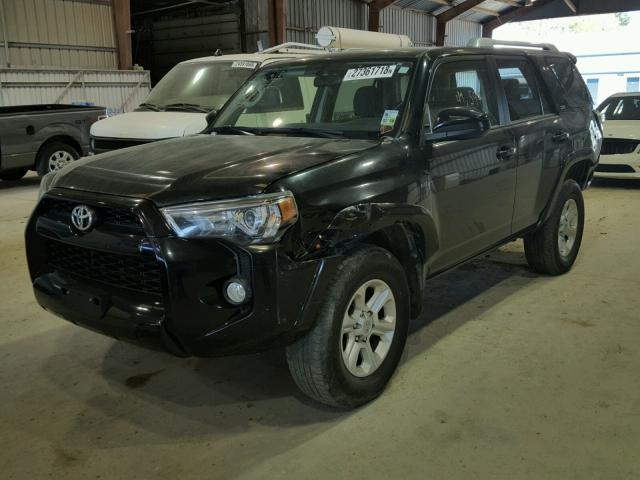 JTEZU5JR4F5091464 - 2015 TOYOTA 4RUNNER SR BLACK photo 2