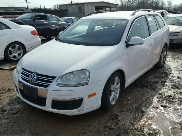 3VWPM71K69M273687 - 2009 VOLKSWAGEN JETTA SE WHITE photo 2