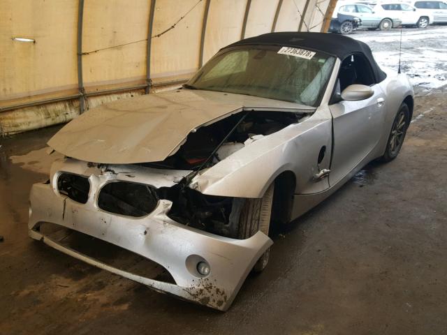 4USBT33403LS45085 - 2003 BMW Z4 2.5 SILVER photo 2