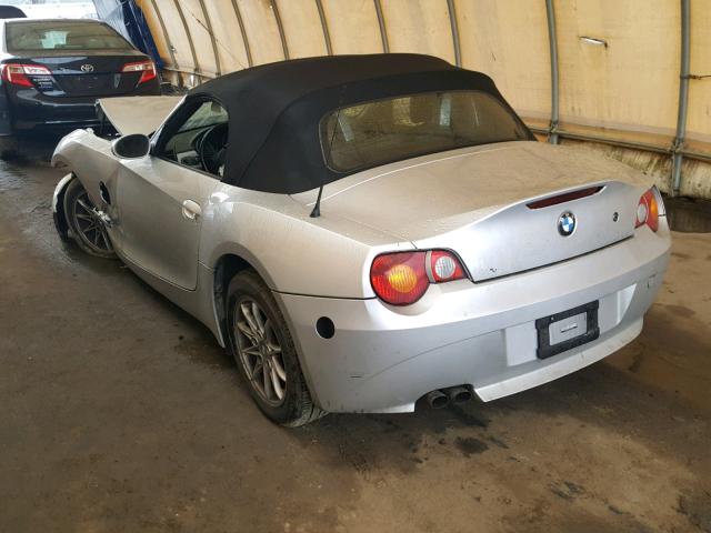 4USBT33403LS45085 - 2003 BMW Z4 2.5 SILVER photo 3