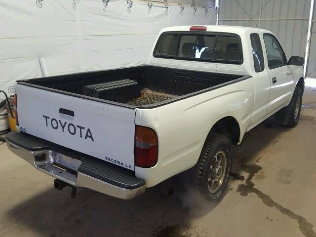 4TAWN72N8VZ246760 - 1997 TOYOTA TACOMA XTR WHITE photo 4