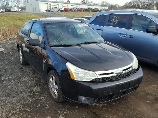 1FAHP33N48W207898 - 2008 FORD FOCUS SE BLACK photo 1