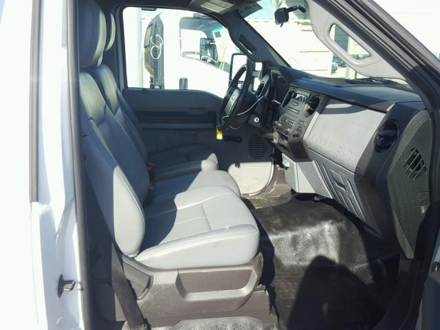 1FDUF4GT0DEA78631 - 2013 FORD F450 SUPER WHITE photo 5