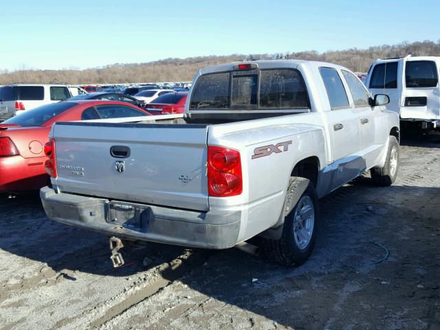 1D7HW38K78S514345 - 2008 DODGE DAKOTA SXT SILVER photo 4