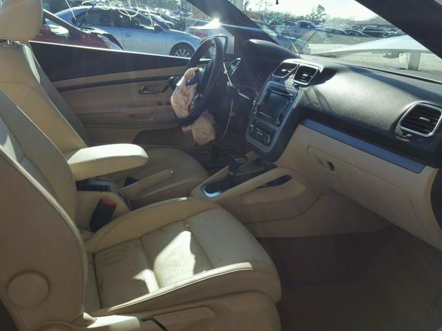 WVWBW7AH3BV003775 - 2011 VOLKSWAGEN EOS KOMFOR 白色 照片 5