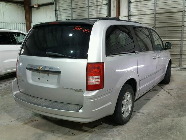 2A8HR54149R612979 - 2009 CHRYSLER TOWN & COU SILVER photo 4