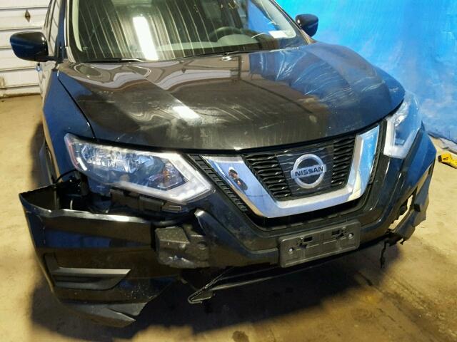 KNMAT2MV9HP574547 - 2017 NISSAN ROGUE S BLACK photo 9