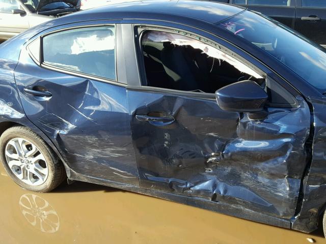 3MYDLBZV2GY103845 - 2016 TOYOTA SCION IA BLUE photo 9