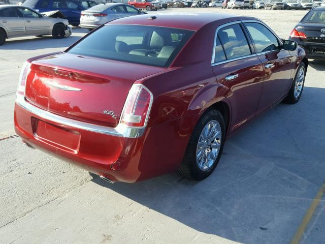 2C3CCAET6DH672647 - 2013 CHRYSLER 300C RED photo 4