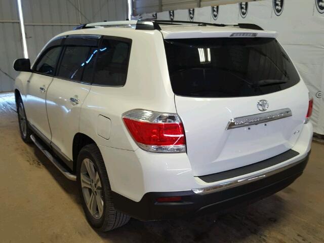 5TDDK3EH9DS222924 - 2013 TOYOTA HIGHLANDER WHITE photo 3