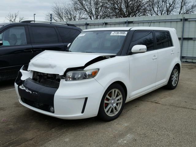 JTLKE50E181047129 - 2008 TOYOTA SCION XB WHITE photo 2