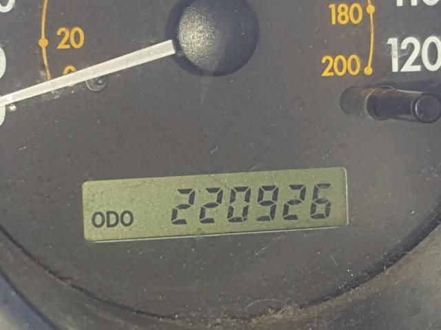 KL1TD56606B640420 - 2006 CHEVROLET AVEO BASE Մոխրագույն լուսանկար 8