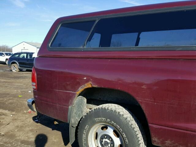 1B7GG16X72S646261 - 2002 DODGE DAKOTA BAS MAROON photo 9