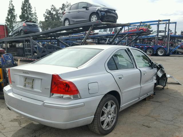 YV1RS592862500773 - 2006 VOLVO S60 2.5T SILVER photo 4