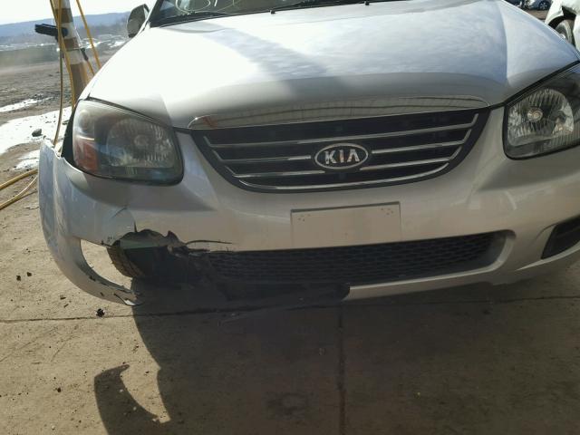 KNAFE222095652569 - 2009 KIA SPECTRA EX SILVER photo 9