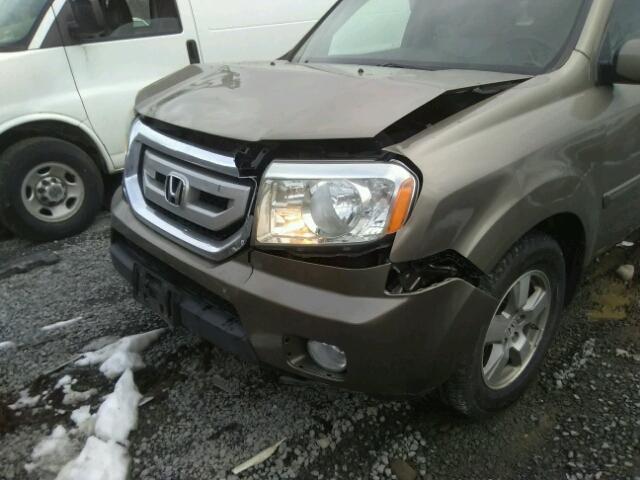 5FNYF4H51BB021551 - 2011 HONDA PILOT EXL TAN photo 9