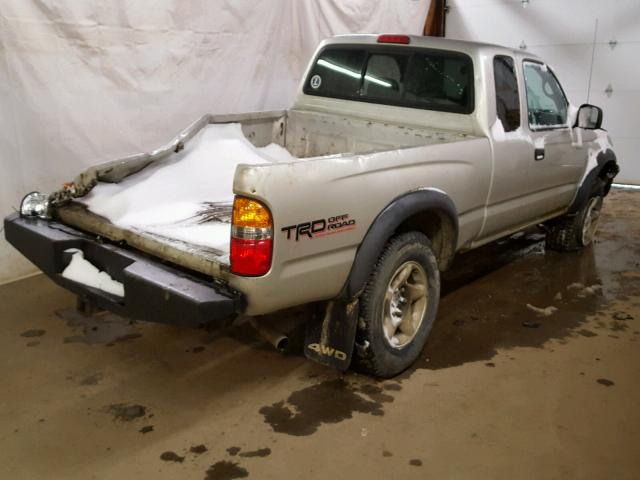 5TEWN72N82Z894748 - 2002 TOYOTA TACOMA XTR SILVER photo 4