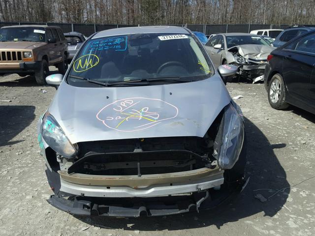 3FADP4AJXEM233518 - 2014 FORD FIESTA S SILVER photo 9