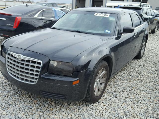 2C3KA43R86H471877 - 2006 CHRYSLER 300 BLACK photo 2