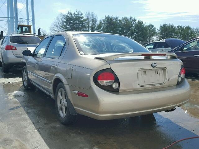 JN1CA31D91T605165 - 2001 NISSAN MAXIMA GXE TAN photo 3