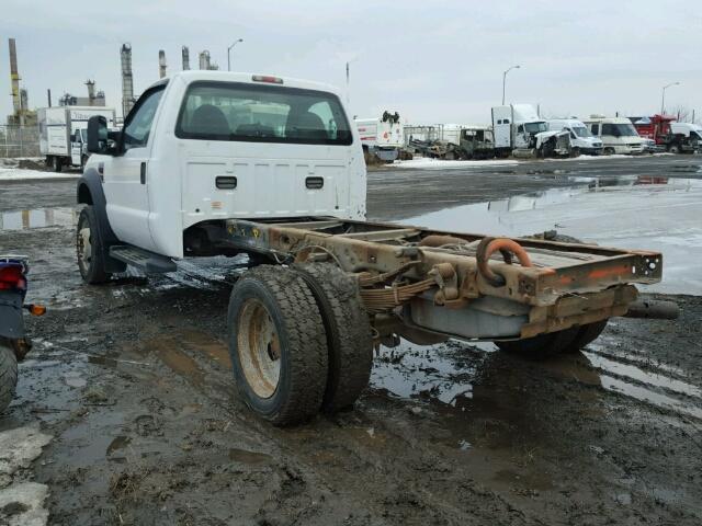 1FDAF56R29EA61528 - 2009 FORD F550 SUPER WHITE photo 3