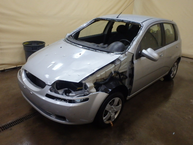 KL1TD666X8B211892 - 2008 CHEVROLET AVEO BASE Արծաթագույն լուսանկար 2