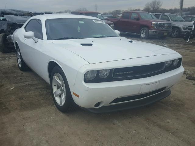 2C3CDYAG8CH285840 - 2012 DODGE CHALLENGER WHITE photo 1