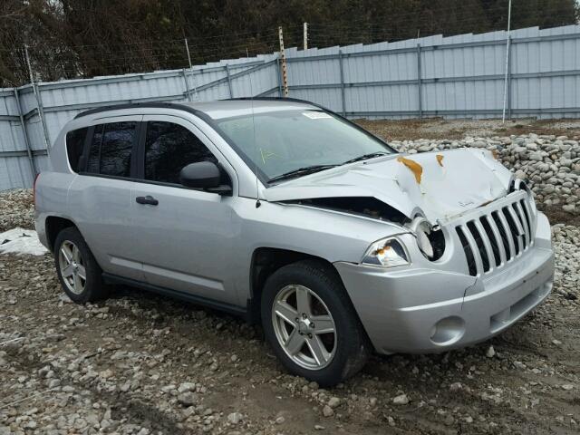 1J8FT47W27D221002 - 2007 JEEP COMPASS SILVER photo 1