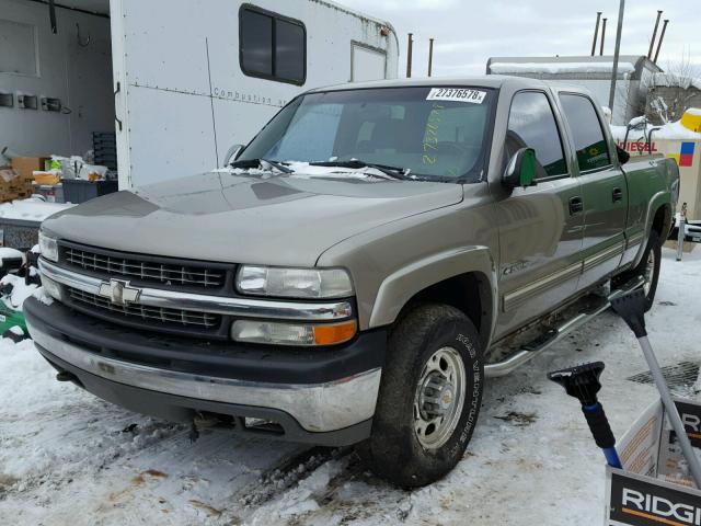 1GCGK13U42F144258 - 2002 CHEVROLET SILVERADO GRAY photo 2