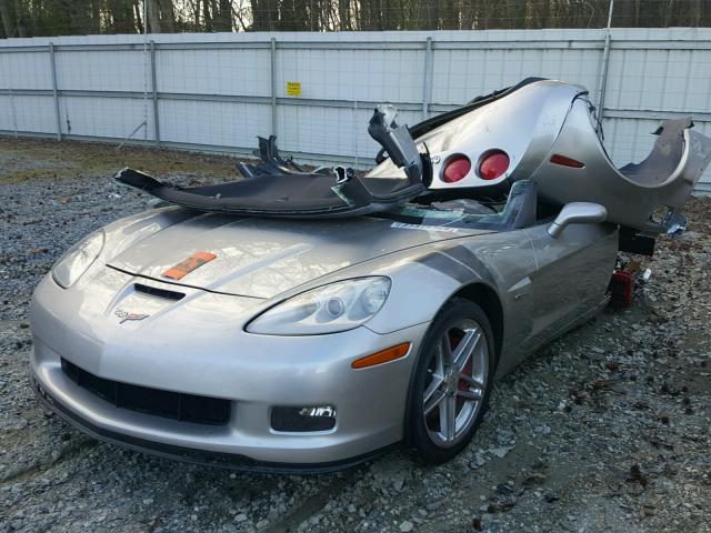 1G1YY25E765116909 - 2006 CHEVROLET CORVETTE Z SILVER photo 2