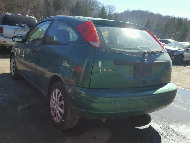 3FAFP31302R133866 - 2002 FORD FOCUS ZX3 GREEN photo 3