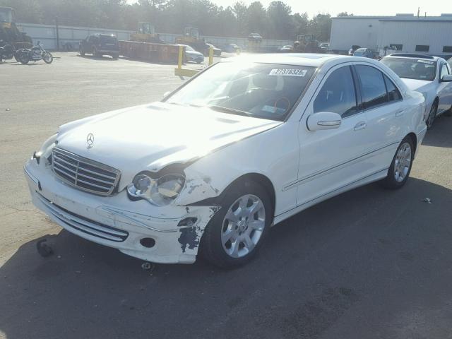 WDBRF92H66F788770 - 2006 MERCEDES-BENZ C GENERATI WHITE photo 2