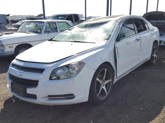 1G1ZH57B49F157277 - 2009 CHEVROLET MALIBU 1LT WHITE photo 2