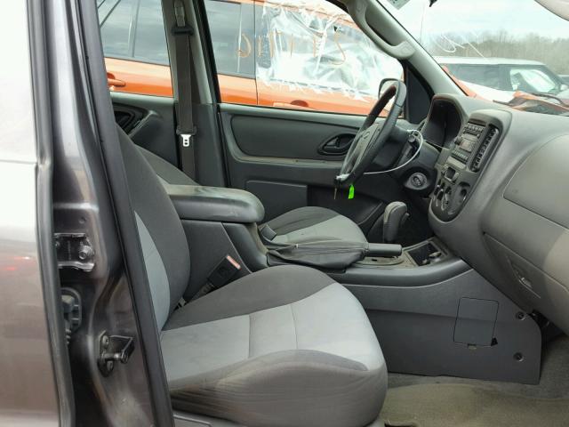 1FMYU02Z16KA01783 - 2006 FORD ESCAPE XLS GRAY photo 5