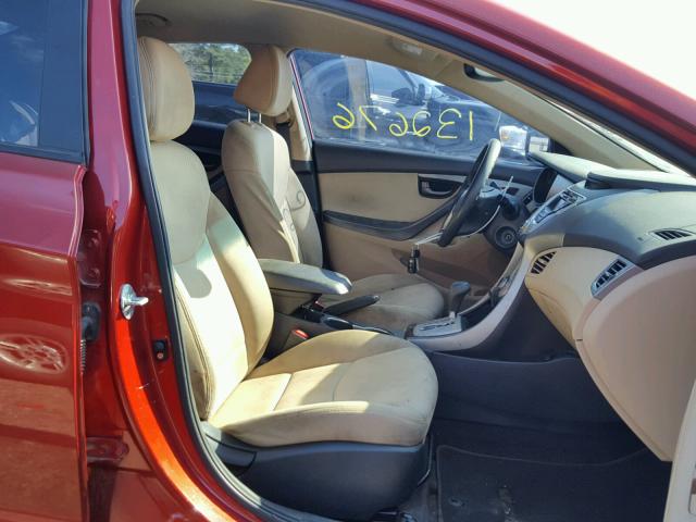 KMHDH4AE0BU156185 - 2011 HYUNDAI ELANTRA GL RED photo 5