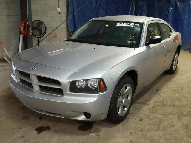 2B3KA43R38H183927 - 2008 DODGE CHARGER SILVER photo 2