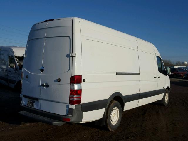 WDYPE8CC0A5455458 - 2010 FREIGHTLINER SPRINTER 2 WHITE photo 4