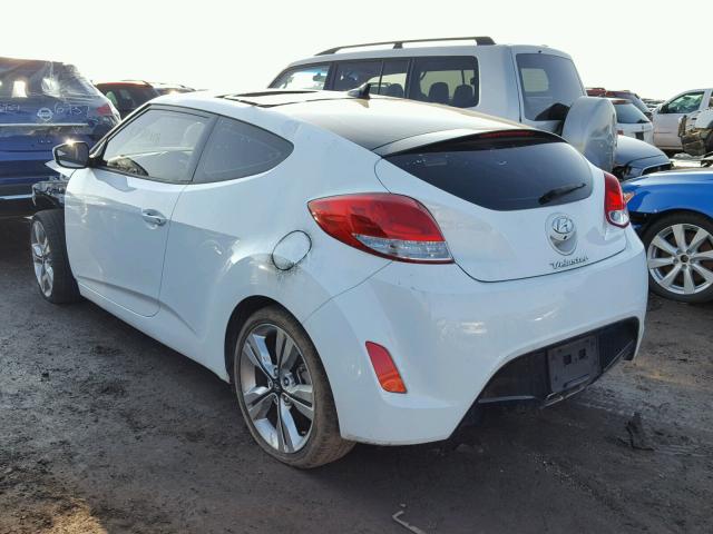 KMHTC6AD3GU255832 - 2016 HYUNDAI VELOSTER B WHITE photo 3