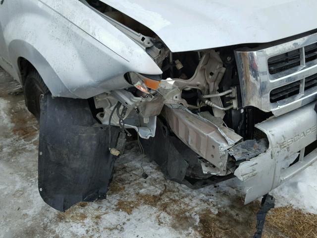 1FMCU93118KD75420 - 2008 FORD ESCAPE XLT SILVER photo 9