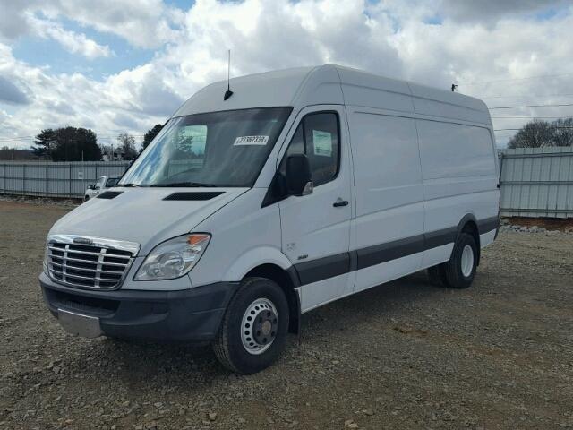 WDYPF4CC1D5753771 - 2013 FREIGHTLINER SPRINTER 3 WHITE photo 2