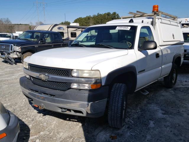 1GCHK24U62E195338 - 2002 CHEVROLET SILVERADO WHITE photo 2