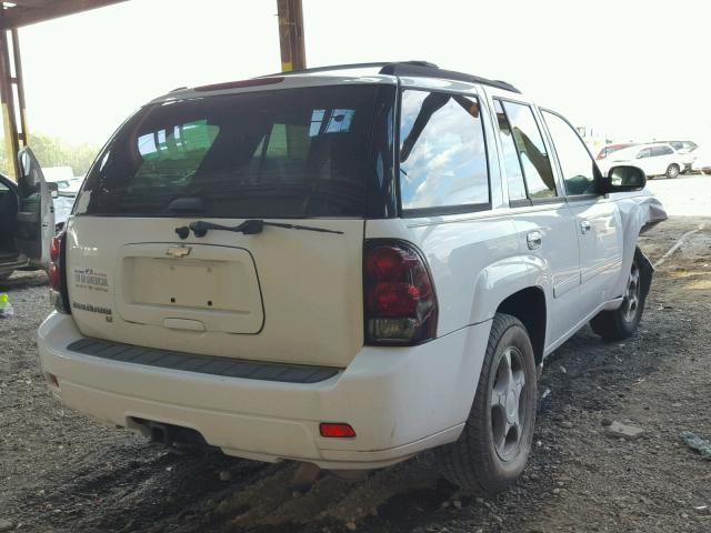 1GNDS13S062132081 - 2006 CHEVROLET TRAILBLAZE WHITE photo 4