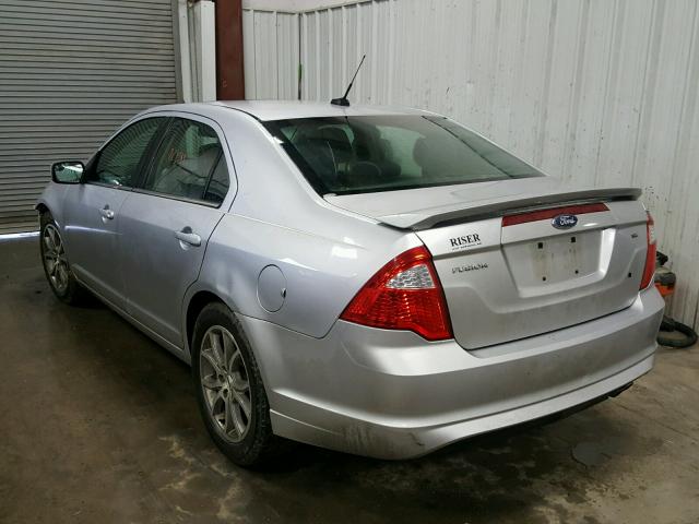 3FAHP0HA3CR121224 - 2012 FORD FUSION SE SILVER photo 3