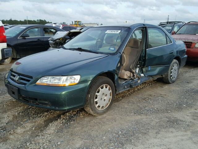 JHMCG56472C015305 - 2002 HONDA ACCORD LX GREEN photo 2