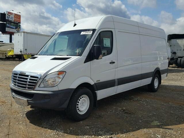 WDYPE8CC2C5643126 - 2012 FREIGHTLINER SPRINTER 2 WHITE photo 2