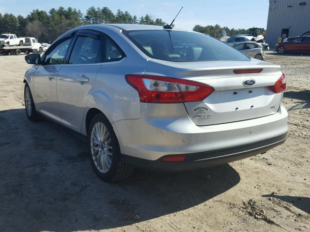 1FAHP3H27CL140741 - 2012 FORD FOCUS SEL SILVER photo 3