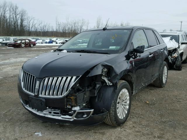 2LMDJ8JK7BBJ25589 - 2011 LINCOLN MKX BLACK photo 2