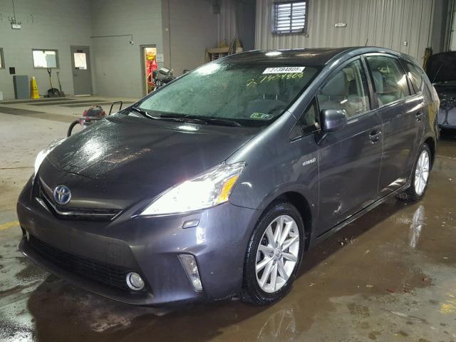 JTDZN3EU3D3238399 - 2013 TOYOTA PRIUS V GRAY photo 2