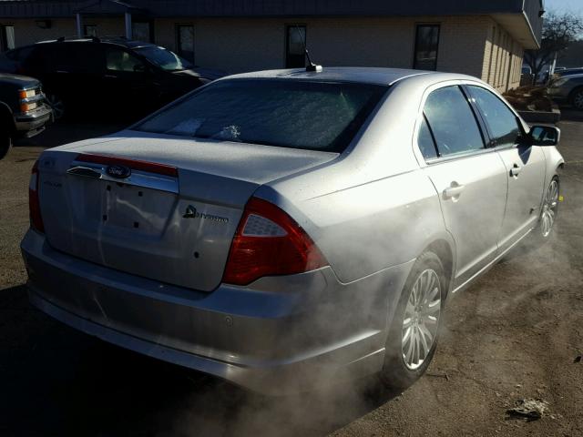 3FADP0L38AR182976 - 2010 FORD FUSION HYB SILVER photo 4